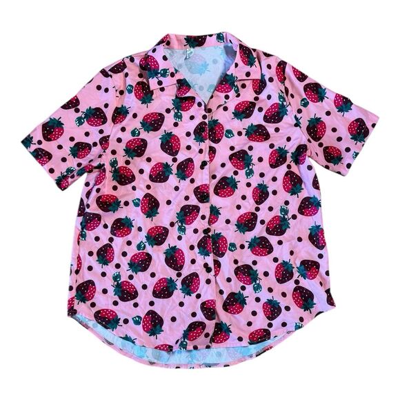 Valentine’s Day Chocolate Covered Strawberries Pink Button Up Shirt Size Medium - Picture 1 of 7